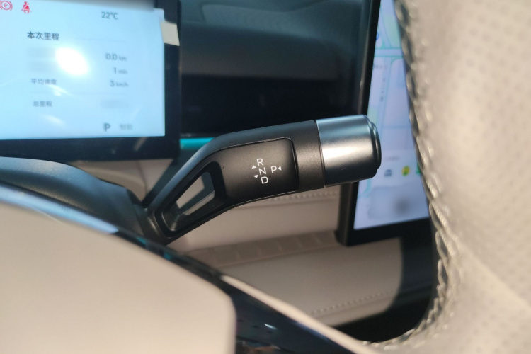 吉利银河 银河星耀8 2025款 130km EM-i 尊贵版局部细节18