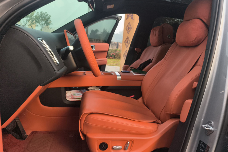 理想汽车 理想L6 2024款 Pro中控内饰19