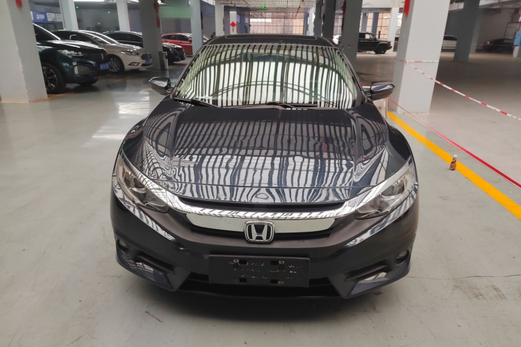 本田 思域 2016款 180TURBO CVT舒适版车身外观2