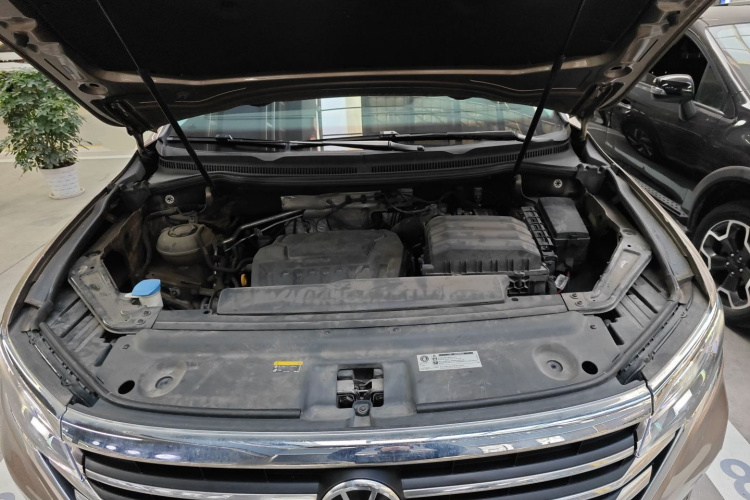 大众 威然 2020款 330TSI 豪华版机舱底盘24