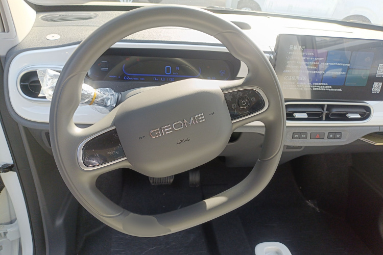 吉利银河 熊猫 2025款 210km 元气熊局部细节13