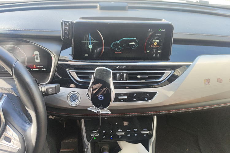 长安CS75新能源 2018款 1.5T PHEV进取型局部细节16