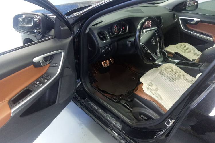 沃尔沃S60 2017款 S60L T5 智驭版中控内饰7003