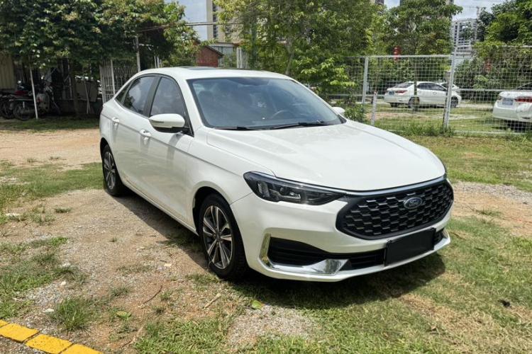 福特 福睿斯 2021款 1.5L 自动钻石版车身外观6001