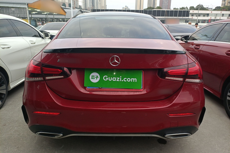 奔驰A级 2021款 A 200 L 运动轿车动感型车身外观6