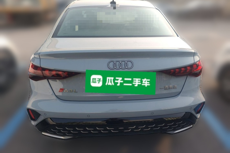 奥迪A3 2025款 A3L Limousine 35TFSI 飞驰尊享型车身外观6