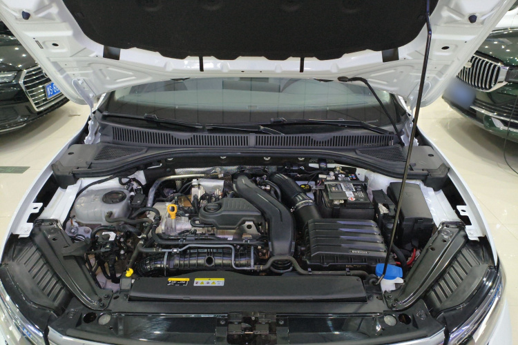 大众 速腾 2023款 300TSI DSG超越版机舱底盘24