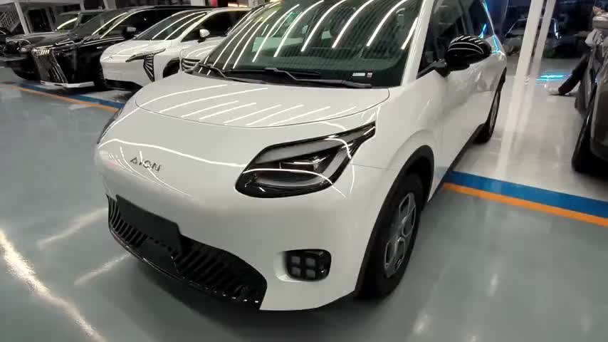 埃安 AION UT 2025款 330星辉版实拍1