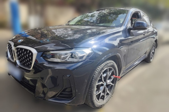 宝马X4 2022款 xDrive 25i M运动套装