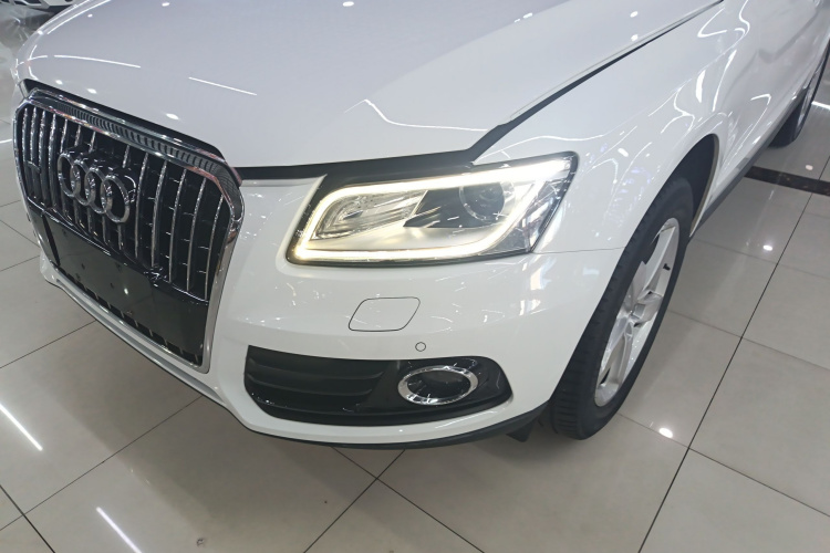 奥迪Q5 2016款 40 TFSI 技术型局部细节36
