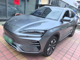 比亚迪 宋PLUS新能源 2024款 荣耀版 EV 520km 尊贵型