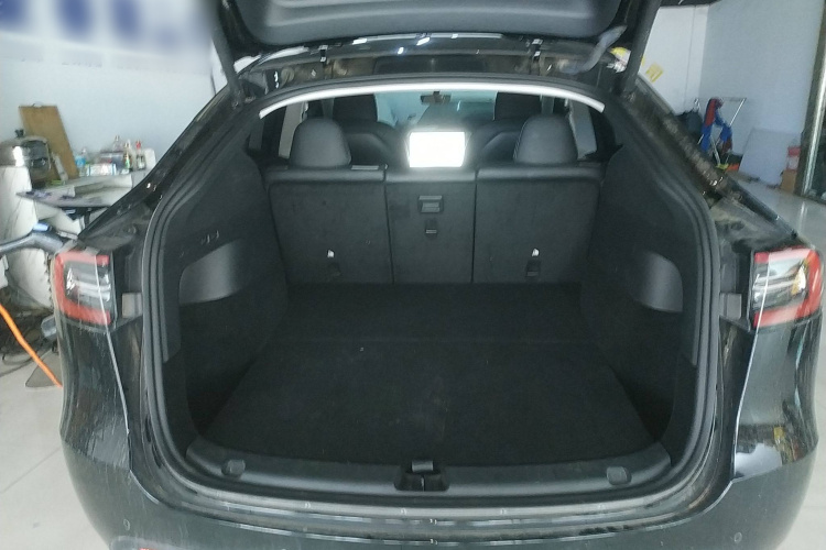 特斯拉 Model Y 2022款 改款 后轮驱动版局部细节23