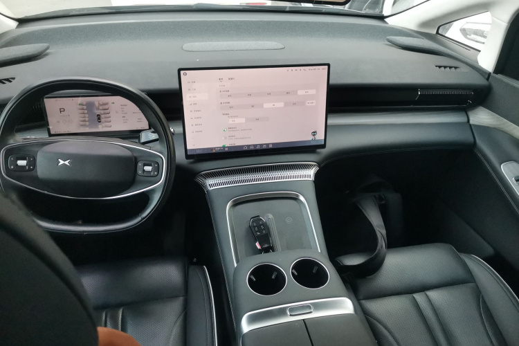 小鹏X9 2024款 702超长续航Max中控内饰7002