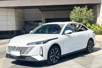 长安 逸动 2025款 蓝鲸 1.5T 500Bar尊贵型