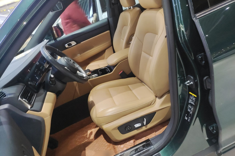 理想汽车 理想ONE 2021款 增程6座版局部细节19