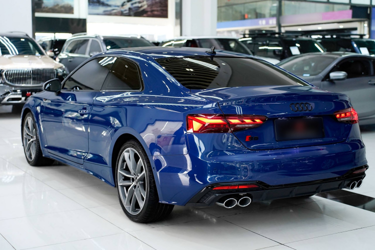 奥迪S5 2023款 S5 3.0T Coupe车身外观6002