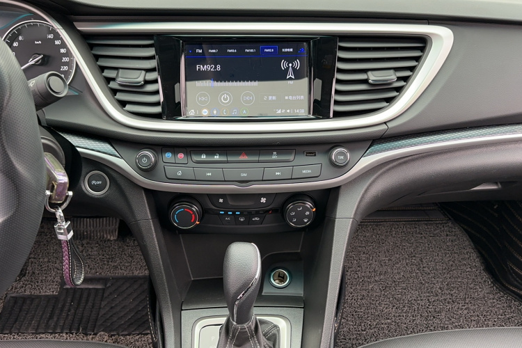 别克 英朗 2021款 改款 典范 1.5L 自动精英型局部细节16