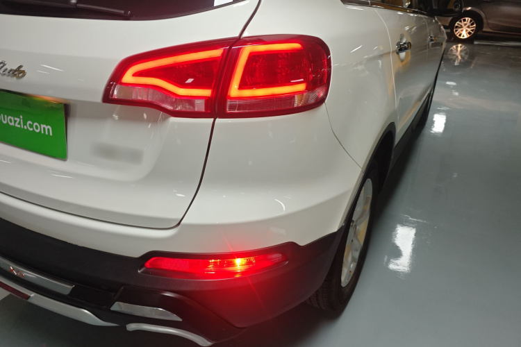 众泰 大迈X5 2015款 1.5T CVT知县型 国V车身外观6006