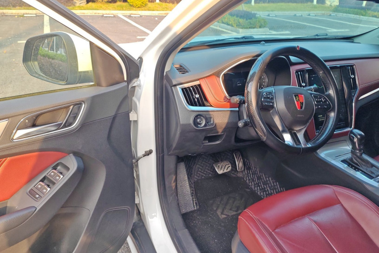 荣威RX5 2016款 30T 四驱自动互联网智尊版中控内饰20