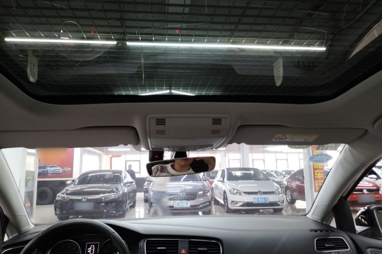 大众 高尔夫 2017款 230TSI 自动豪华百万辆纪念版中控内饰22