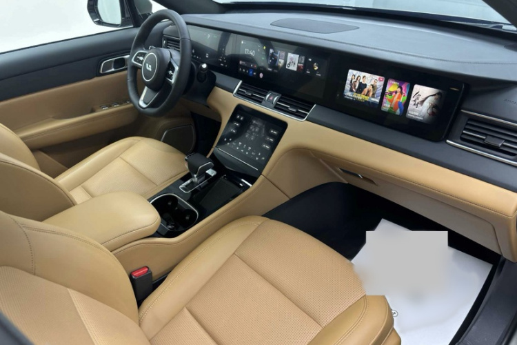 理想汽车 理想ONE 2021款 增程6座版中控内饰7005