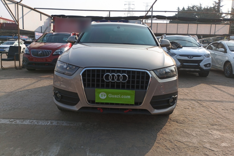 奥迪Q3 2015款 30 TFSI 进取型车身外观2