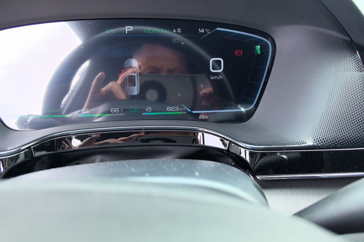 比亚迪 唐新能源 2023款 DM-i 冠军版 112KM 尊贵型中控内饰7004