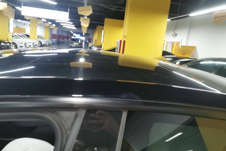 特斯拉 Model Y 2023款 高性能全轮驱动版车身外观57