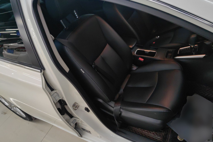 日产 轩逸 2021款 经典 1.6XL CVT豪华版局部细节41