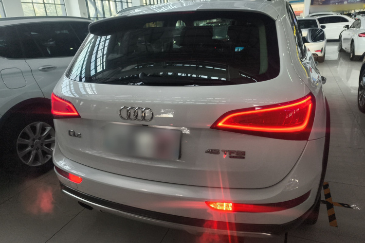 奥迪Q5(进口) 2013款 45 TFSI quattro 越野型车身外观6