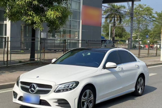 奔驰C级 2019款 改款 C 260 L 运动版