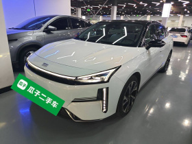 吉利银河 银河L6 2023款 125km 星舰