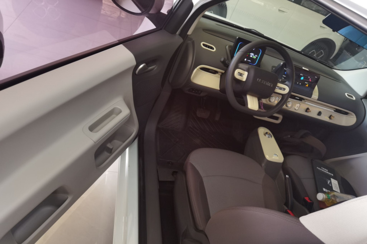 长安启源 长安Lumin 2022款 210km 香甜款中控内饰20