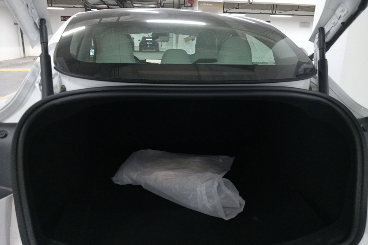 特斯拉 Model 3 2023款 后轮驱动版机舱底盘23