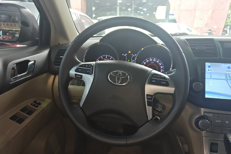 丰田 汉兰达 2012款 2.7L 两驱7座豪华版局部细节13