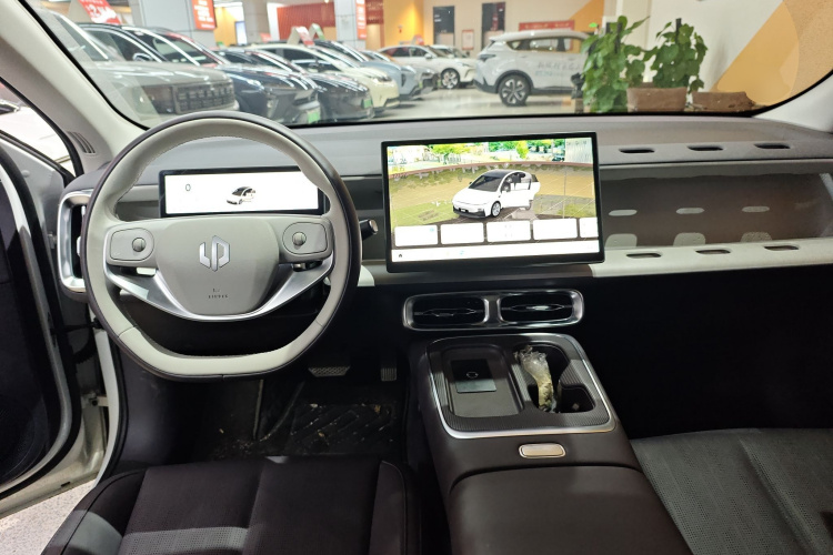 零跑汽车 零跑B01 2025款 650悦享版中控内饰12