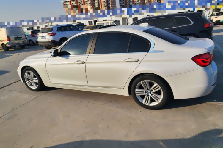 宝马3系 2016款 320Li 进取型车身外观4