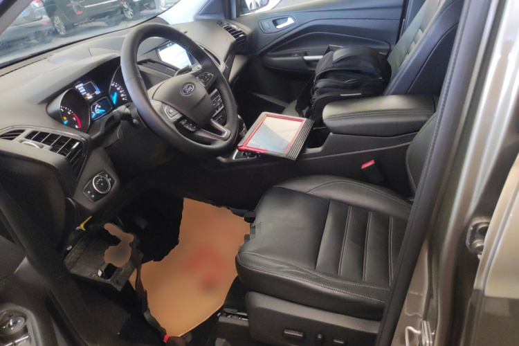 福特 翼虎 2017款 EcoBoost 245 四驱豪翼型局部细节19