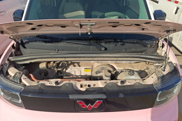 五菱汽车 宏光MINIEV 2021款 马卡龙时尚款 三元锂机舱底盘24