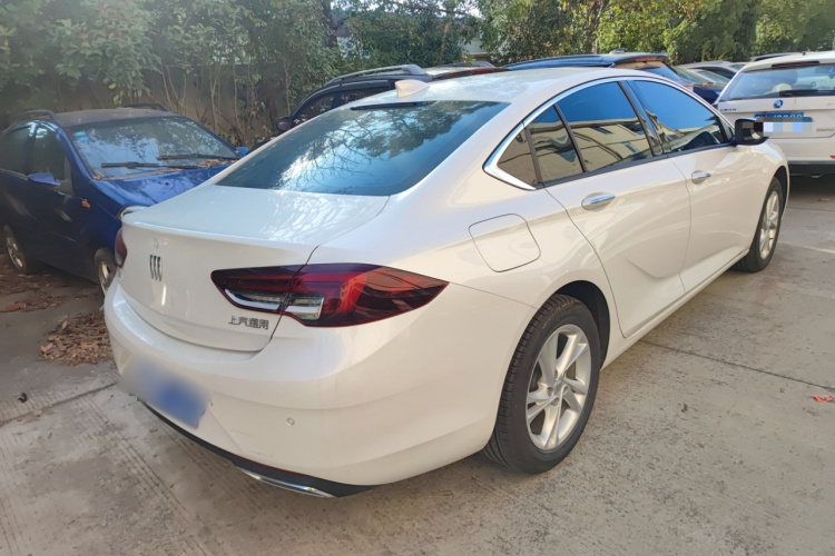 别克 君威 2024款 25T 超享版车身外观7