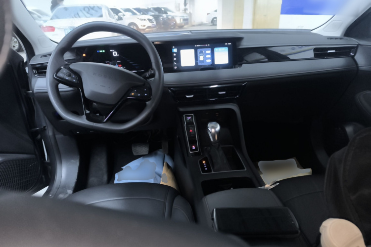 荣威i5 2023款 1.5L CVT豪华版中控内饰7002