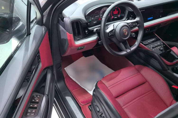 保时捷 2024款 Cayenne 3.0T中控内饰7003