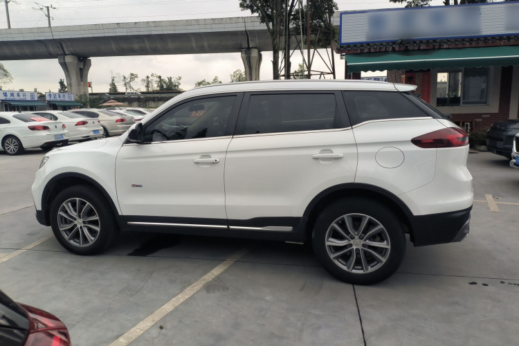 吉利汽车 博越 2018款 1.8TD 自动两驱智联型4G互联版车身外观4