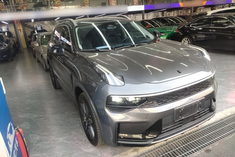 领克01 2023款 2.0TD 两驱型Pro车身外观3