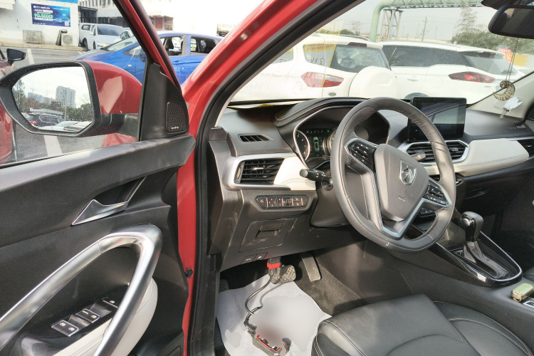 宝骏530 2018款 1.5T DCT旗舰型 国V中控内饰20