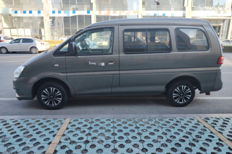 东风风行 菱智 2018款 M3 1.5L 5座基本型车身外观6003