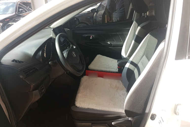 丰田 YARiS L 致炫 2021款 致炫X 1.5L CVT领先版中控内饰19