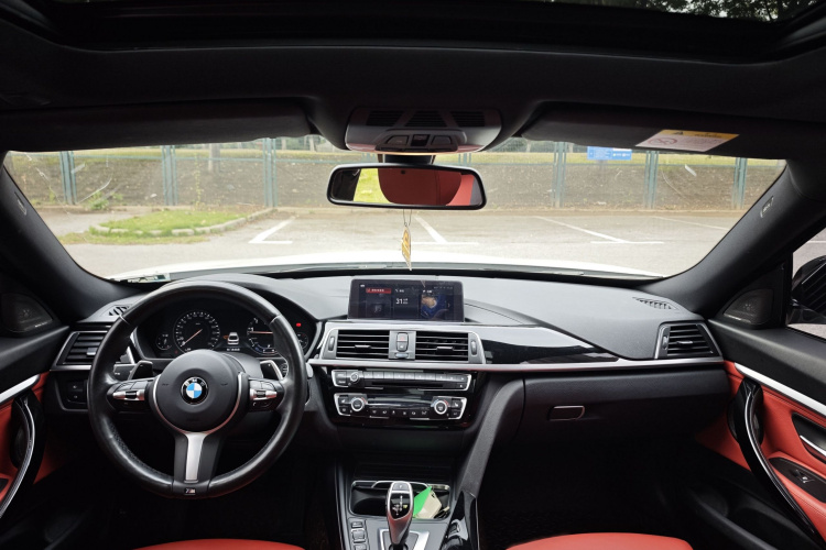 宝马3系GT 2020款 320i M运动曜夜版中控内饰7001