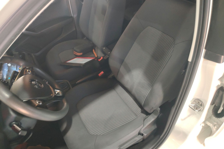 大众 桑塔纳 2021款 1.5L 自动风尚版局部细节19