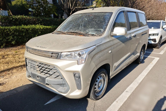 东风风光 风光380 2022款 1.5L 精典型客车 7座